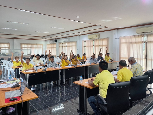 ประชุมคกก.ในการพิจารณาร่างแผนพัฒนาท้องถิ่น(พ.ศ.2566-2570)เพิ่มเติม3/2567 และเปลี่ยนแปลง2/2567