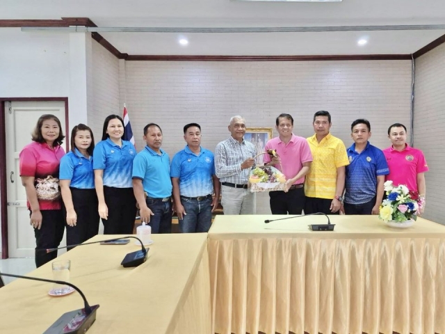 อบต.นาขา ร่วมเดินทางไปส่งและแสดงความยินดีกับ นางฤทธิพร คงสมาน รองปลัด อบต.นาขา