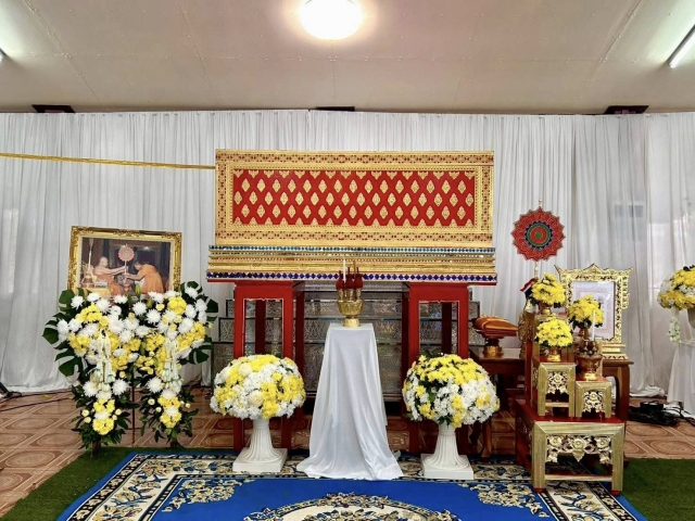 พระบาทสมเด็จพระเจ้าอยู่หัว ทรงพระกรุณาโปรดพระราชทานน้ำหลวงสรงศพ+หีบเชิงชาย พระครูประโชตินวคุณ