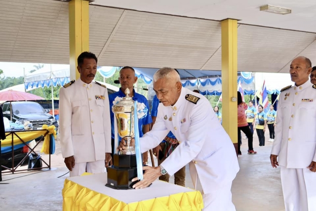ขบวนแห่ถ้วยพระราชทานฯและพิธีเปิด งานประเพณีแข่งขันเรือไม้โตนด ประจำปี 2567