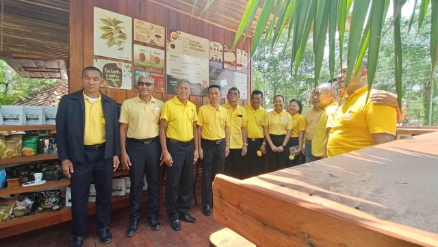 ร่วมกิจกรรมเฉลิมพระเกียรติพระบาทสมเด็จพระเจ้าอยู่หัว