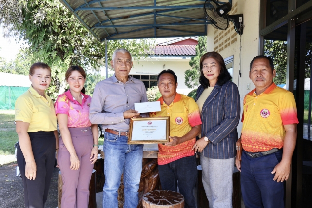 ขอแสดงความยินดีกับ นายสำราญ จันทร์มณี เป็นผู้ตั้งชื่อเรือยาว 
